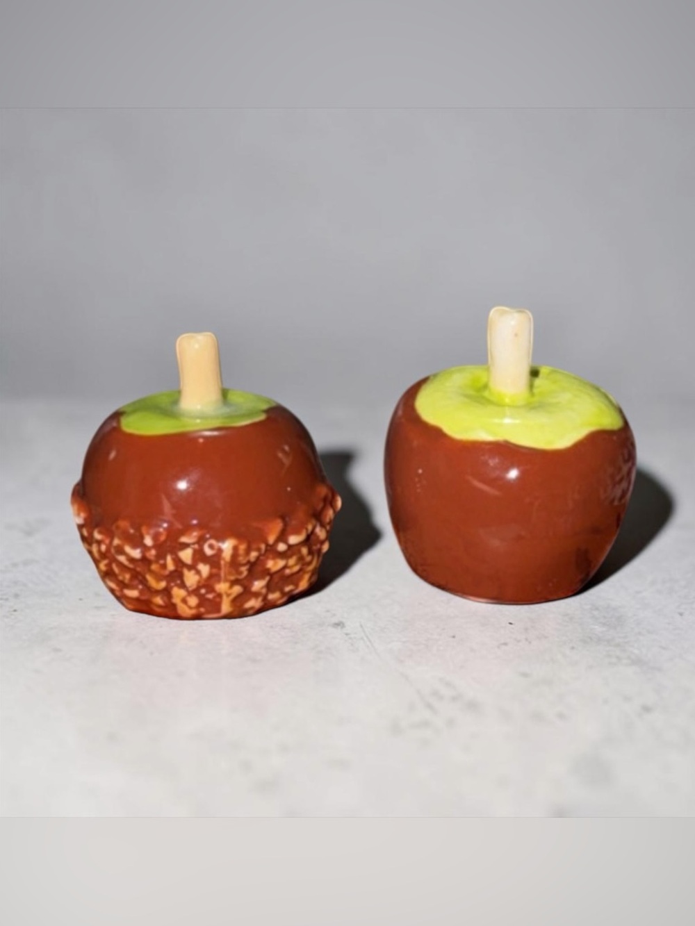 Ceramic Caramel Apple Salt and Pepper Shakers - Brown
